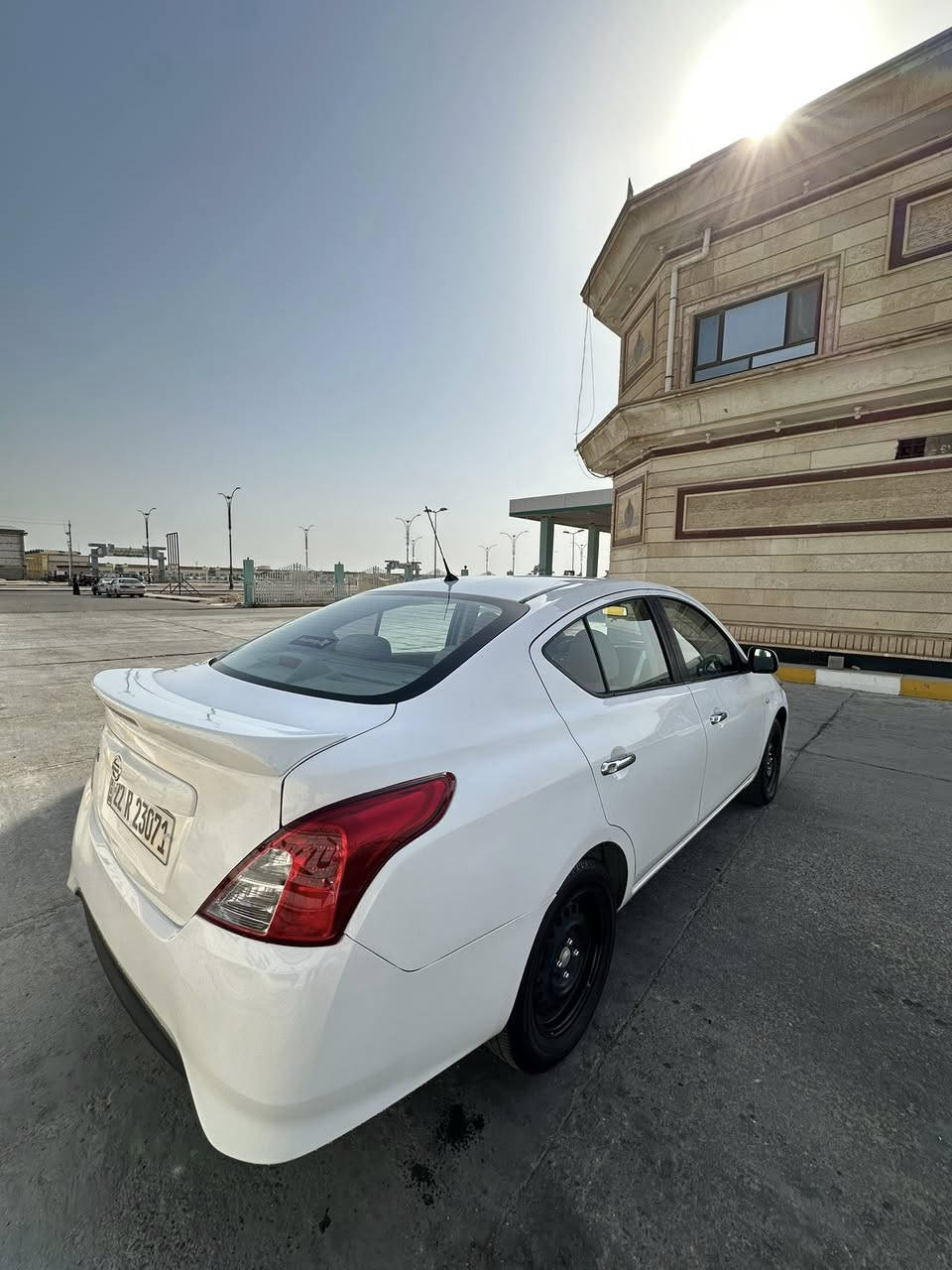 ((نيسان سني هندي مديل 2024  ))
هندي ابو لبليتة زركة 
( رقم أربيل دولي  تحويل وكالة بسم شركة  ) 
🚙(سيارة بيها مدكر خلفي + بارد باقي كفالة عامة   ))
          باقي مكفول كفالة عامة كلش 
((ماشية .18 .كليو متر سيارة جديدة وجاهزة من كلشي ))
      ((السعر 120 $))وبيها مجال 
     ..واحلى من صور .. بهواي 
..العنوان البصرة الجنينة حي الاندلس ..
 ..رقم هاتف 📞 ***********
