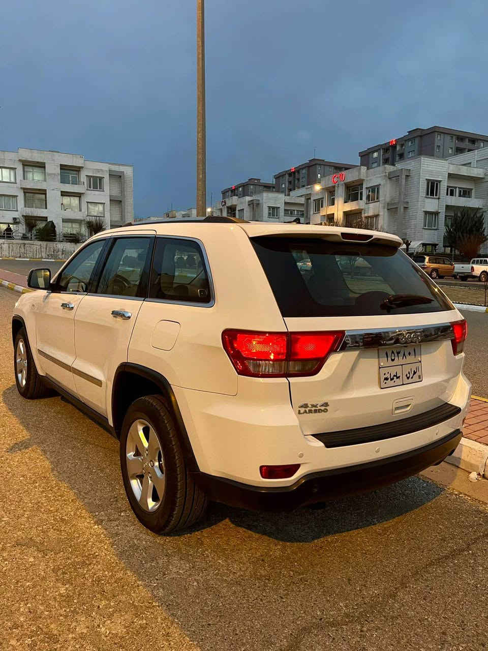 Jeep grand cherokee 
مواصه فات خليجيه 
صلايد 
ده بل ئه كسل فوليم 
٥مود ليخورين
كوشن جلد 
چه مه  لخى پيشه  وه  و روبعى بونيد   بوياخه بيناو گرتن 
گير و مه كينه و ده بل ئه كسل به شه رت
نرخ 178
*********** السليمانية, العراق
