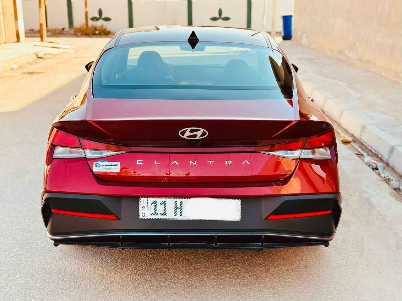 السلام عليكم النترا 2025  دخول جديد زيرو ماشيه الف  بعده بريحت الشركه رقم بغداد بسمي ترقيم جديد
(لون مميز) وارد امريكي مكفوله من الصبغ ولتبديل فقط بارد بسيط صور الحادث   مواصفاتها (بصمه _ محرك 2000دوش _تشغيل عن بعد _ تدفئه بالكشنات _ رادار امامي وخلفي وجانبي _ شاشه كار بلي _ كاميرا خلفيه دواره _ تنبيه الخروج من المسار _اوتو بارك _توقف ذاتي ويل كب  وباقي المواصفات المعروفه سياره جديده عله وضع الشركه السعر 170 للاستفسار ***********
*********** ومن الله التوفيق
