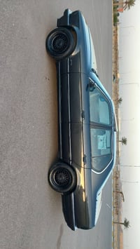 للبيع bmw  محرك v6 مفتوح  كير سلس وكل مشكله مابيه  حداديه جديده  ٥ تاي...