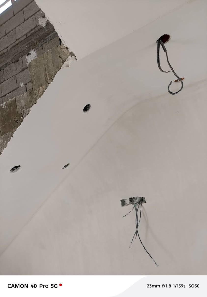 سلام عليكم من الموصل كادر كامل متكون من اربع اوصطوات جص او سمنت هذه رقمي *********** ول خاص مفتوح
