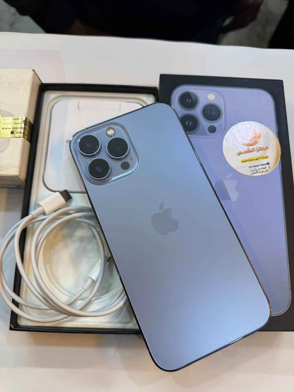 ايفون 13 برو ماكس 256 ذاكرة 
بطارية 95‎%‎
  نضافة 100‎%‎
كامل ملحقات الاصلية شركة ماستر اصلي وبيه ضمان شرط الفحص 
السعر خاص ***********
العنوان القطاع شارع السوك مجاور عوينات الكرار 
مركز الشمس
