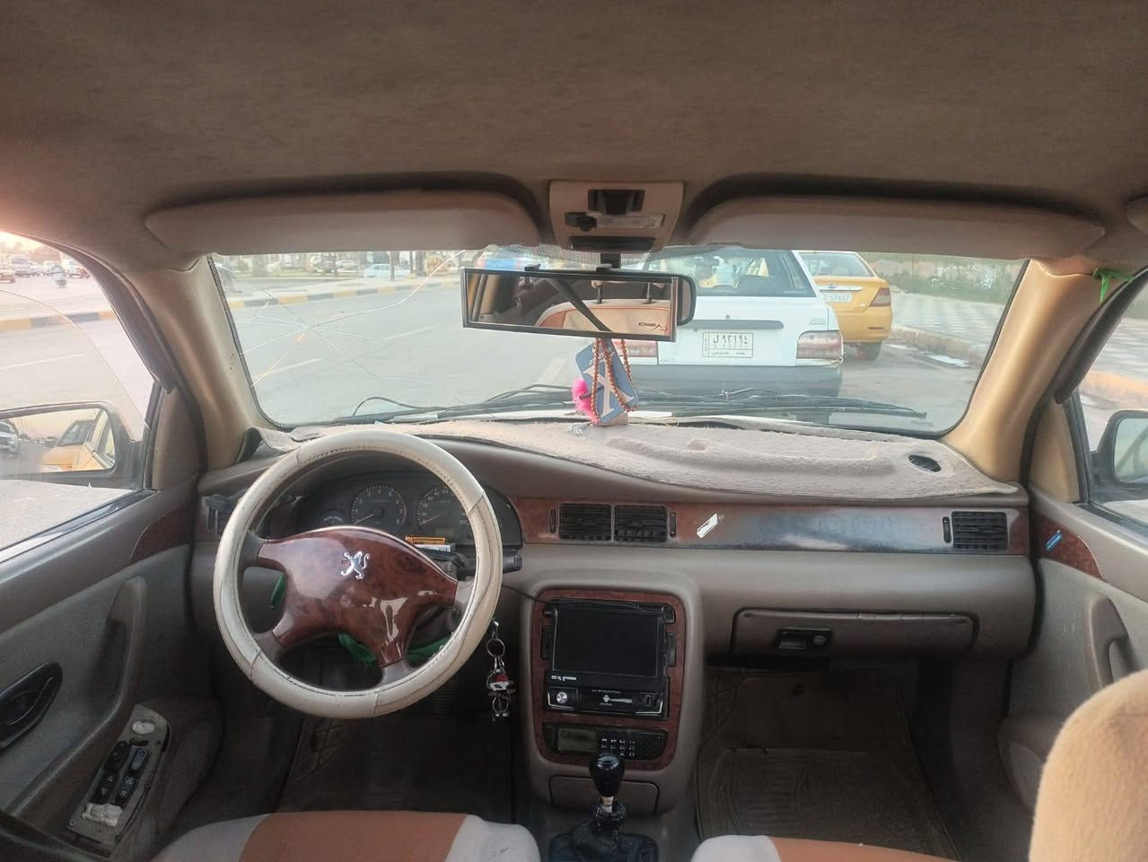 سلام عليكم سياره سمند للبيع
موديل2010 سنوية ما صاقطة 

تخم تاير خط ابيض صدر نضيف

كهربائيات جاهزة ضربة بل جاملغ

الخلفي  .السعر 27 ورقة بيها مجال 

الرقم ***********.
