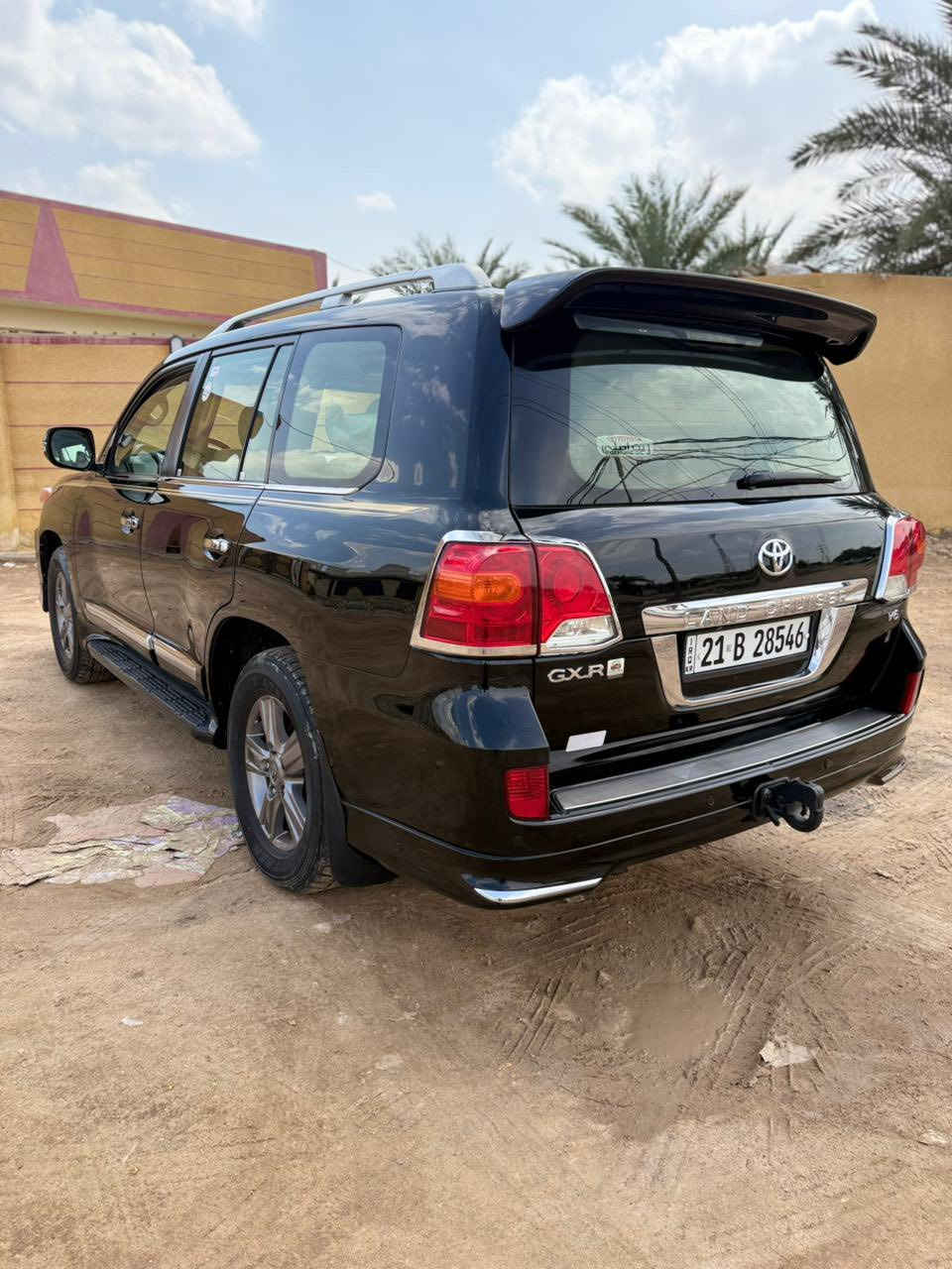 لاندكروزر 2015 بريم السيارة مكفولة بيه ضربة حصواية موضح بل سونار وعدي تصويره قبل لاء أسويها السيارة بريم اصل فول واحد على واحد اعله فئه بل الندكروز بسمي تحويل مباشر 
مكان السيارة كربلاء 

لاستفسار *********** ‏ ماشية 140
