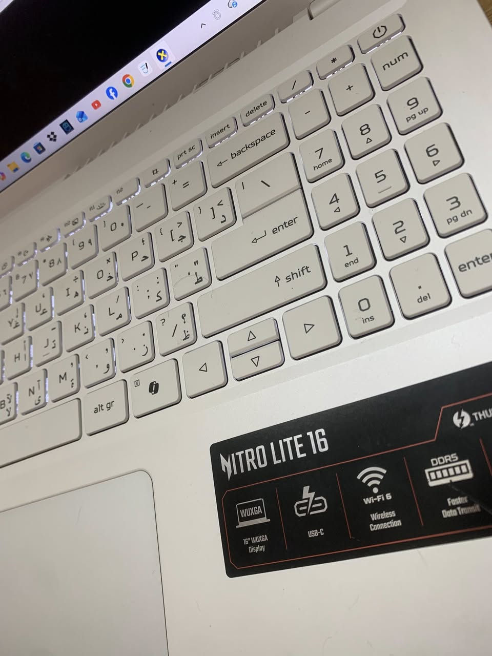 السلام عليكم 
اللابتوب الاحدث من Acer فئه Nitro 16 Lite النحيف
جهاز نضافه جدا عاليه بدون ضرر او ملاحضه مضمون
ياتي بعتاد مميز

شاشه نوع WUXGA افضل خامه الوان  حجم 16 انش بدقه QHD بمعدل تحديث 165هرتز  استجابه سريعه

معالج خرافي من انتل 
Core i5-13TH Gen H / 5.20GHZ boosted
من الجيل الثالث عشر فئه H الكيمنك 

كرت الشاشه المنفصل نسخه مميزه من
Rtx 3050-6GB LIMITED edition 
نسخه ال6 كيكا وليس ٤ كيكا بمعنى نفس حجم كرت ٣٠٦٠

رامات حجم 16GB نوع DDR5 قابل للتطوير
هارد ٥١٢ m.2  قابل للتطوير
بطاريه اربعه ساعات عمل 

اللابتوب جدا خفيف تقريبا ٦٠٠ غرام سوبرسلم حتى بمنفذ شحن تايب سي و ممكن يشحن بالباوربانك 

اكيد احترافي بكافه الكيمنك و المونتاج و الهندسه 

مع وصل الشراء منذ ثلاث اشهر فقط وساري الضمان

السعر ٨٣٥ الف فقط 

بعداد البياع ويوجد توصيل 
تواصل***********
