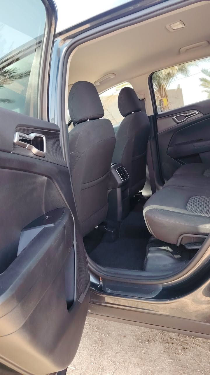 سلام عليكم البيع سبورتج وارد امريكي ٢٠٢٤ وارد امريكي حادث بصيط وموجود بل منشور موصافات
قطعتين تبريد تحكم ستيرن جهتين كامره دوار سايد
بريك دكمه مكينه 2500 ويل كروم تصل والسفسار
التصال ***********
