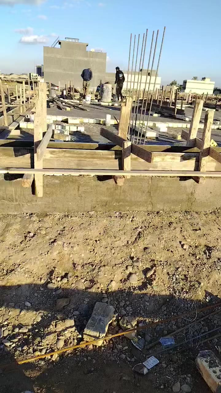 السلام عليكم كيد البناء مصري شغل درجه اولى تسليم مهندس واسعار مناسبه للجميع رقم الواتساب***********
