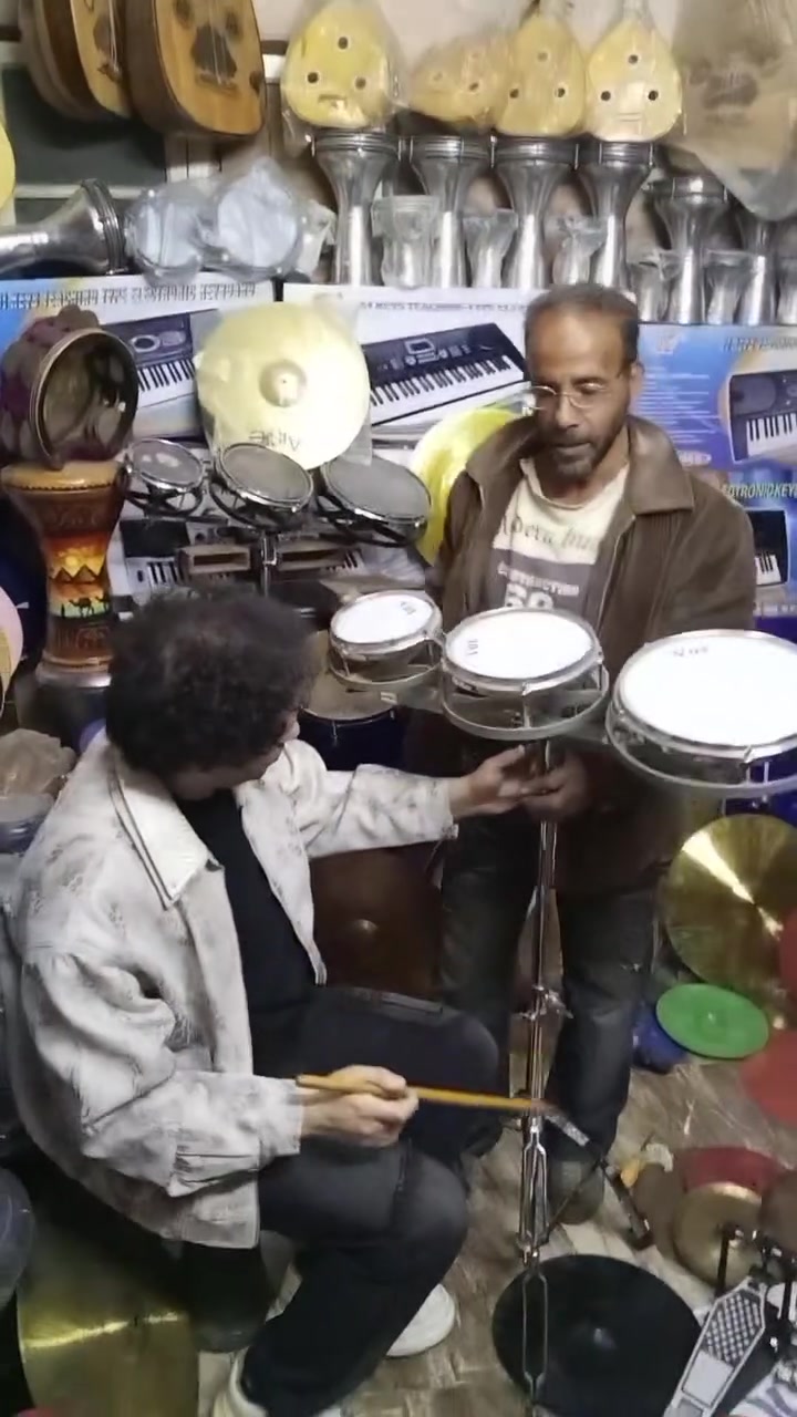 معرض عادل حسين للالات الموسيقيه بمدينه ميت غمر كل ما هو جديد في عالم الموسيقى والالات الموسيقيه موجوده عندنا اللي عايز يبقى نجم يجي يتفضل في قلب المعرض واحنا نوري له احدث حاجه في عالم الدرامز والجاز من نحاس روتوتومات لرمزات استاندات رقم كل ما يلزم موجود عندنا العنوان ميت غمر بجوار محطه قطار مدينه ميت غمر امام مستشفى ميت غمر العام الخط الساخن 01222514686


**إذا كنت صاحب هذا الإعلان وتريد حذفه لأي سبب، رجاءا أرسل رسالة إلى الدعم الفني**