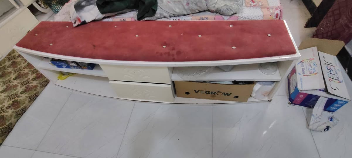 غرفة نوم تركيا 9 قطع
غرفة نوم تركيا 9 قطع نضيفة كلش بدون اي ضرر خشب ثقيل للبيع مكاني المحمودية 
***********
