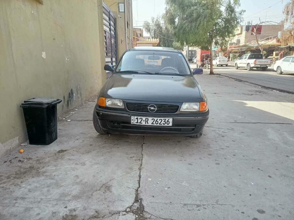 اوبل استرا موديل 92 اني الشرعي بس البوند مصبوغ وبعد مامبولش كاربون بيها سلايت كير شرط المحرك بي بخار السعر 45 الاتصال ***********
