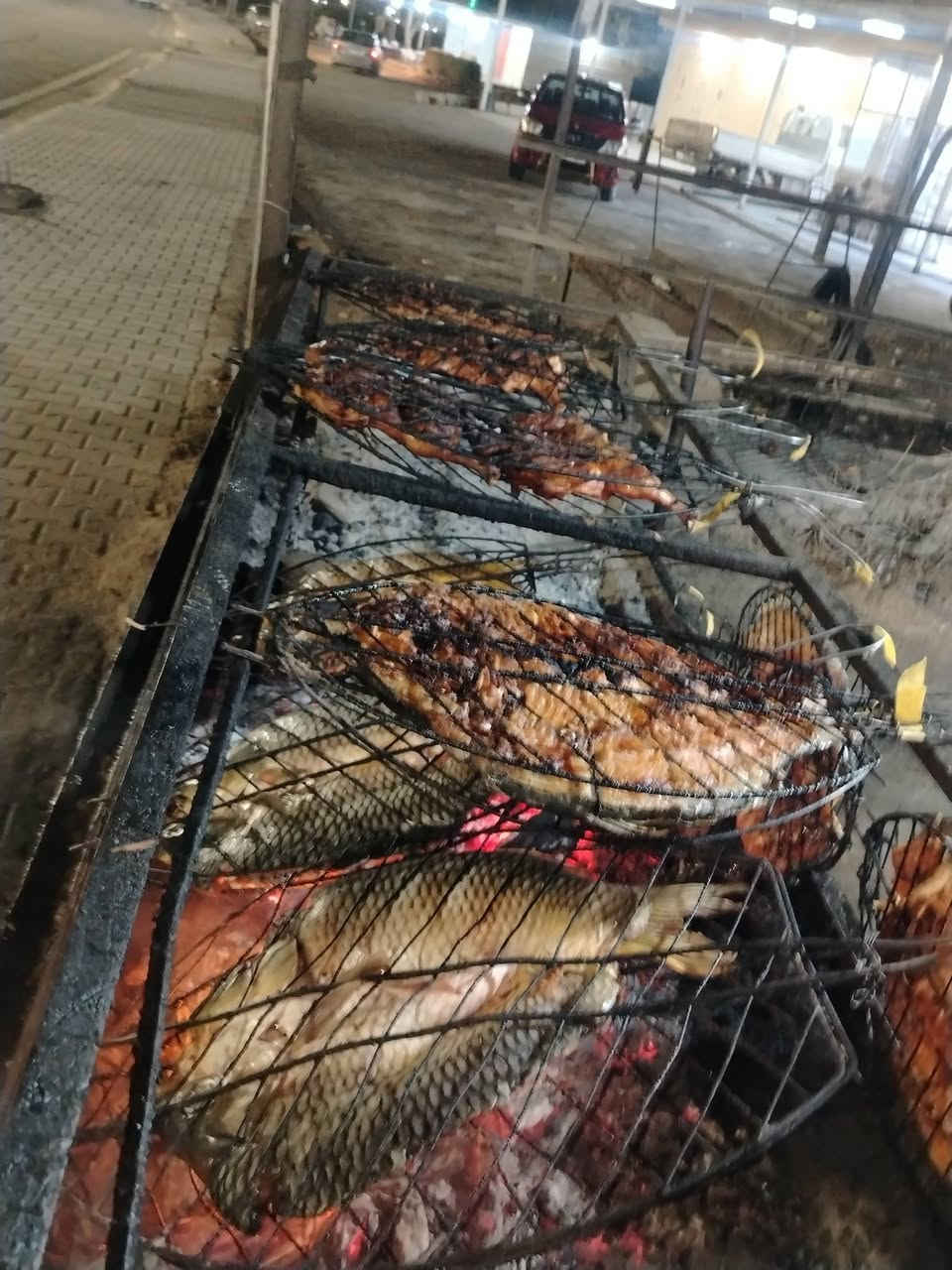 صلّوا على النبي ﷺ…
وباجر جمعة والخير مُبارك، والحجز مفتوح 🔥. المكان الانبار حديثه بروانه سوق العلاوي مقابل علوت البصبخ 
عدّنا دجاج، سمچ، ومشكل فول أوبشن… شوي٦٧٥٠ وبدون ٥٧٥٠ كصه ناعمه 
كله شوي على الحطب وطعم ينوّل رضاكم!

ونبقه على شرط واحد…
عراق واحد، وإنبار وحدة، وحديثة فوق الراس ❤️🔥

للطلب والاستفسار: ***********
وتوصيل متوفر لكل مناطق حديثة – بروانة – حقلانية 🚚✨
