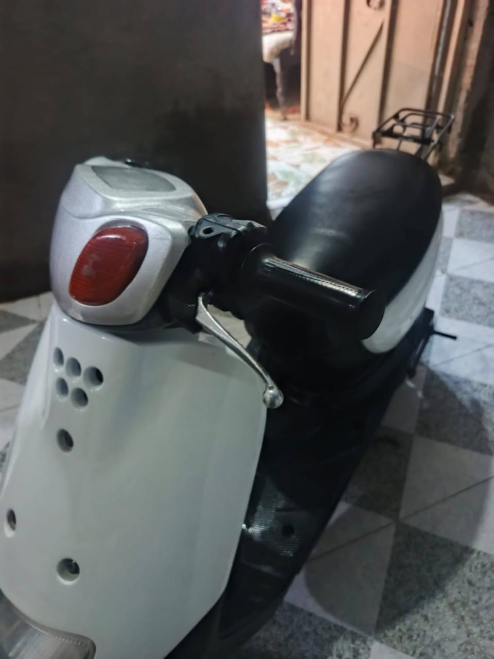 للبيع درجه ذبانه للبيع اتصال على رقم الهاتف السعر 300 وبيها مجال ***********
