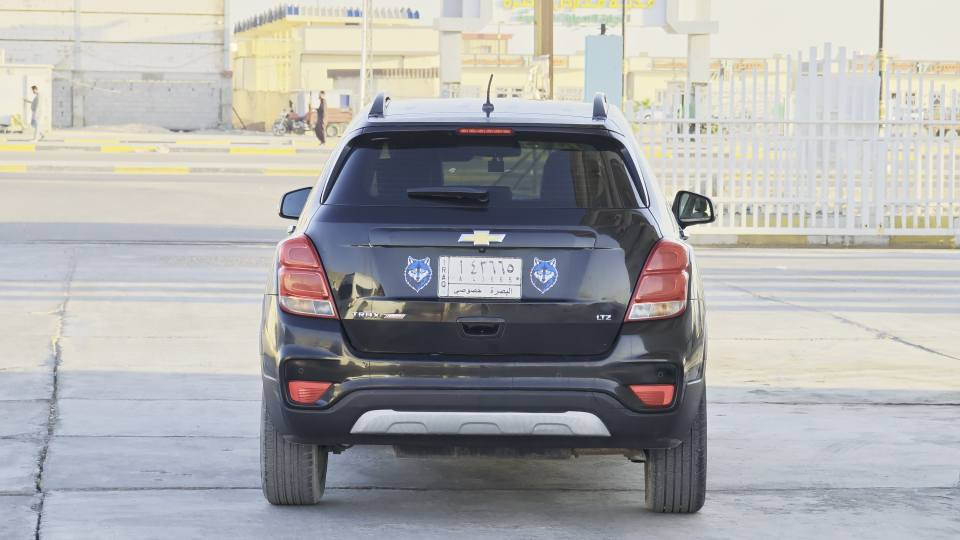 شفر ترافس 2017 LTZ  فول مواصفات السعر 95
للأستفسار =***********
محرك 1600 مكينه وگير مكفولات 
حداده جديده كهربائيات كلهه تشتقل 
حادثه خفيف بنيد فقط مبدل ومصبوق وبيهه جاملق وباب صبق يعني 3 قطع رش شواصي لغود كلهه كفاله رقم بصره تحويل مباشر عنواني البصره المركز البصرة, العراق
