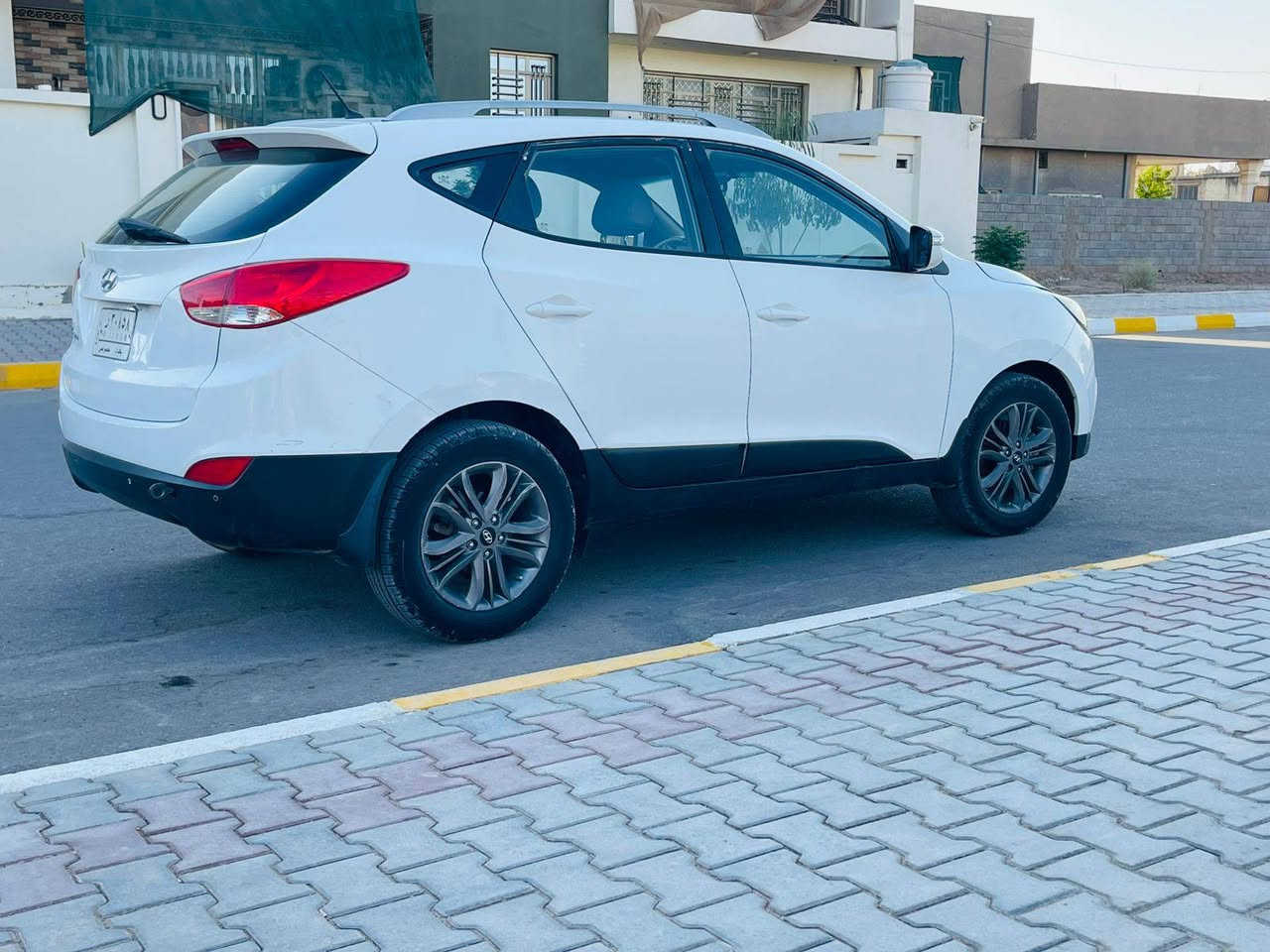 السلام عليكم
توسان للبيع موديل 15خليجيه

مواصفات 

تبريد قطعتين اشاير مرئ

مكينه 2000دوش بحاله جيده 

صدر حداديه تبريد جاهزة 

3قطع ونص صبغ رش بدون معجون اثر طخطخات السونار مرفق

رقم بغداد سنويه لل28

تحويل مباشر 

السعر 119$

مكان الصويرة 

***********
