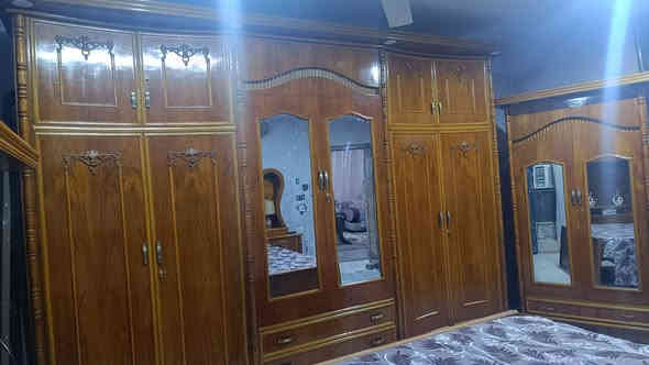 غرفه تسكام صاج داخل وخارج ام السته طابقين ظهر جرجوبه نظيفة مثل مموضح سقف وقاعده بلوك السعر مليوم وربع وبيه مجال مكاني محاويل للاتصال ع الرقم ***********
