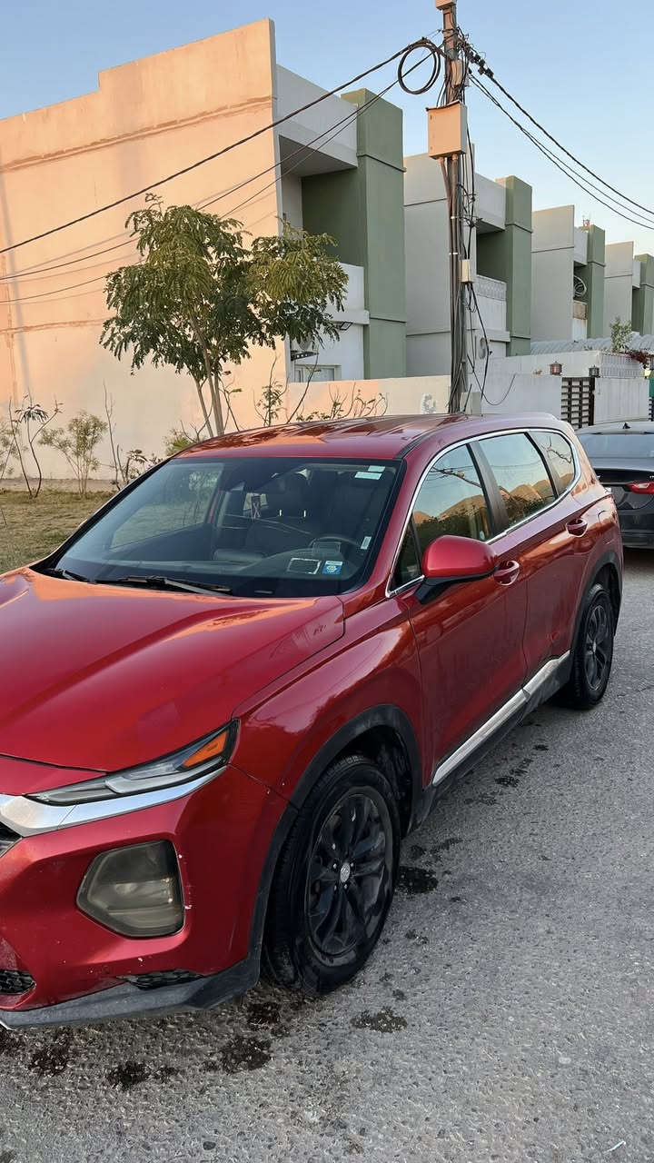 سنتافي ذي قار موديل 2020
محرك 2400 , مشروع وطني بإسمي ، ٥ راكب 
فور ويل AWD ، مانع انزلاق 
نظام القيادة في المنحدرات DBC ، سايد بريك كهربائي 
توقف ذاتي Auto stop ، نظام Auto hold للقيادة في الازدحام رادار امامي مع تنبيه وتوقف ذاتي عند الاقتراب
تحكم متكامل في الاستيرن، كاميرا دوراة ، شاشة حجم كبير 
السيارة وارد امريكي الحادث جامع امامي ايمن وايسر وبنيد
السيارة ماشية 99 الف ميل
السيارة بصورة عامة بحالة جيدة جدا .. استخدام موظف 
السعر17,000 ( 170 ورقة ) 
العنوان كربلاء مجمع الغدير السكني- خلف المستشفى التركي 
*********** 
واتساب ***********
