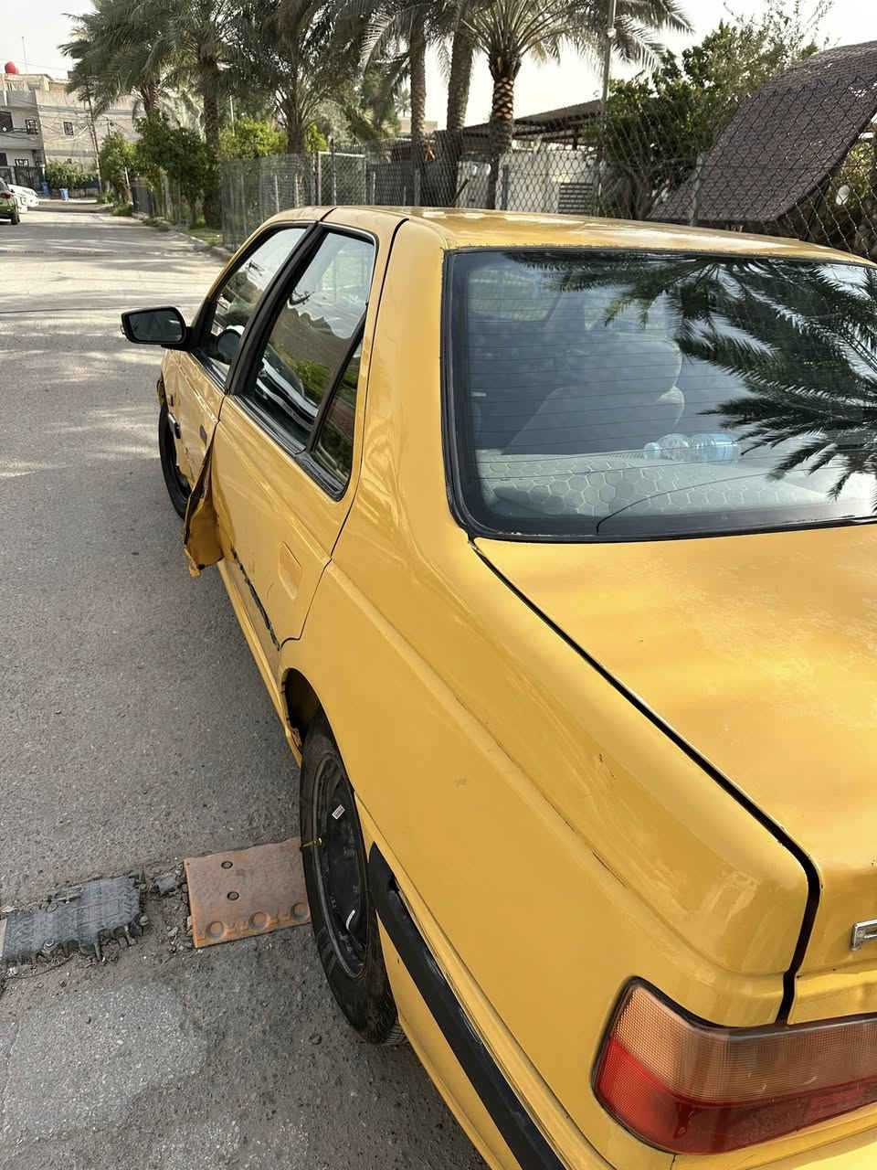 بيجو بارص 2015 رقم بغداد جديد
مكفولة كير محرك سيارة خير من الله 

ضربة بالباب موضحة بصورة 

السعر 41 وبيها مجال حك جية 

عنوان بغداد حي تونس 

الرقم للتواصل ***********
