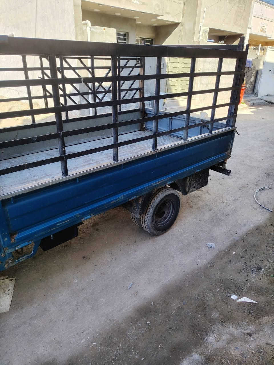 اسلام عليكم ام عيون ٢٠٠١ام الحاكيه قماره ثابت سياره خير من الله تخم تاير كير مكينه اكسل شاصي كله تمام وخير من الله رقمه ديالئ كهربائياته كله شغاله مكان الدوره اسعر ٧٢وبيه مجال اتصال ***********
