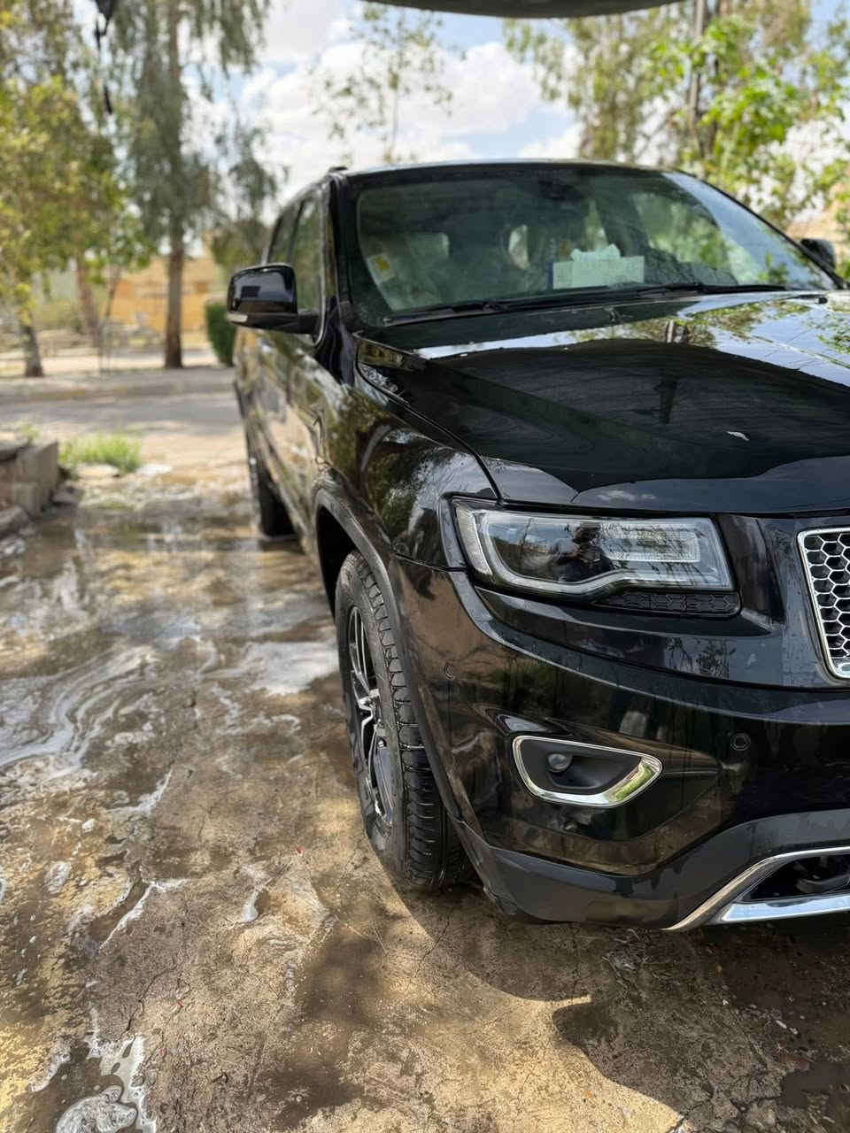 للبيع مستعجل جيب 2014 كراند شيروكي خليجي وكالة هارلم  ليمتدد فول مواصفات بدون ضرر ماشي 188 الف كيلو شرط التحويل بيها كابون السعر 240  بي مجال رقم دهوك مميز مكان السياره موصل ***********
