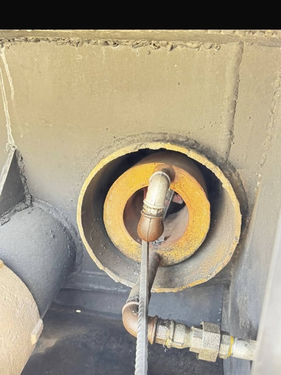 للبيع تانكي مغلف مديل 23 حداديه جديده كهربائيات بولوني اصلي ينباع فصل وربط وبدون فصل وربط يرهم ***********
