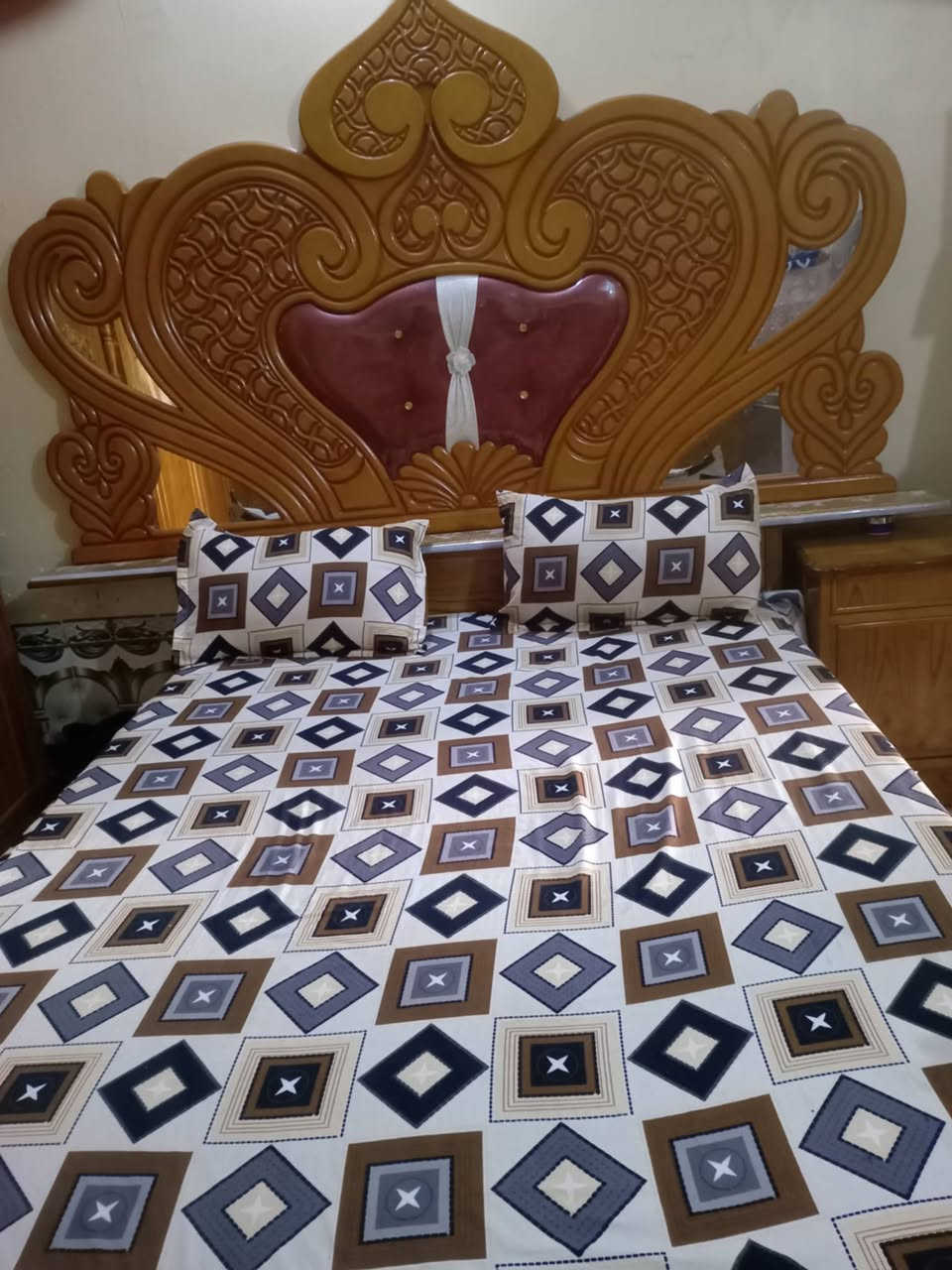 غرفه تسكام نضيفه نضافه فول سعر 950 بيه مجال
مكان ام هليل


**إذا كنت صاحب هذا الإعلان وتريد حذفه لأي سبب، رجاءا أرسل رسالة إلى الدعم الفني**