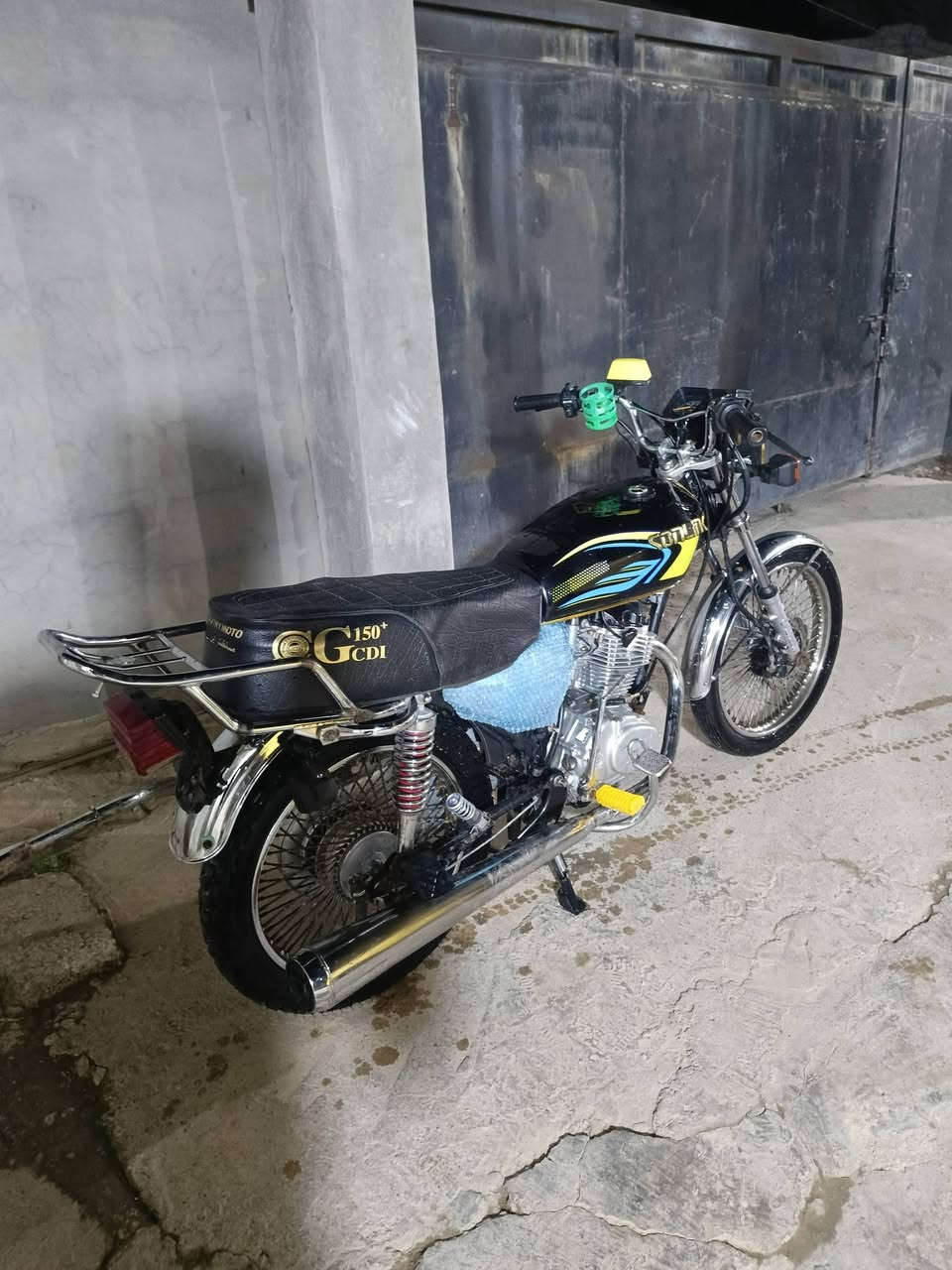 السلام عليكم
لبيع دراجه تايگر ختم سونلك 2023
دراجه مناقصهه شي 
مثل متشوف گدامك 
محرك فول لانضوح لا تبخير
مكان ديالئ سراجق طريق دلئ عباس 
ورقه كارتونيه 
سعر 475 وبيهه مجال 
رقم ***********
