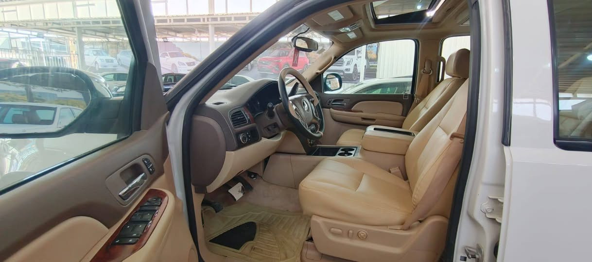 سلام عليكم تاهو 2008LTZ فول مواصفات فتحه كشنات منفصل رقم كركوك مدفوع كمرك وجاهزه السياره شرط الضباره كفاله عامه السياره مكاني نجف***********
