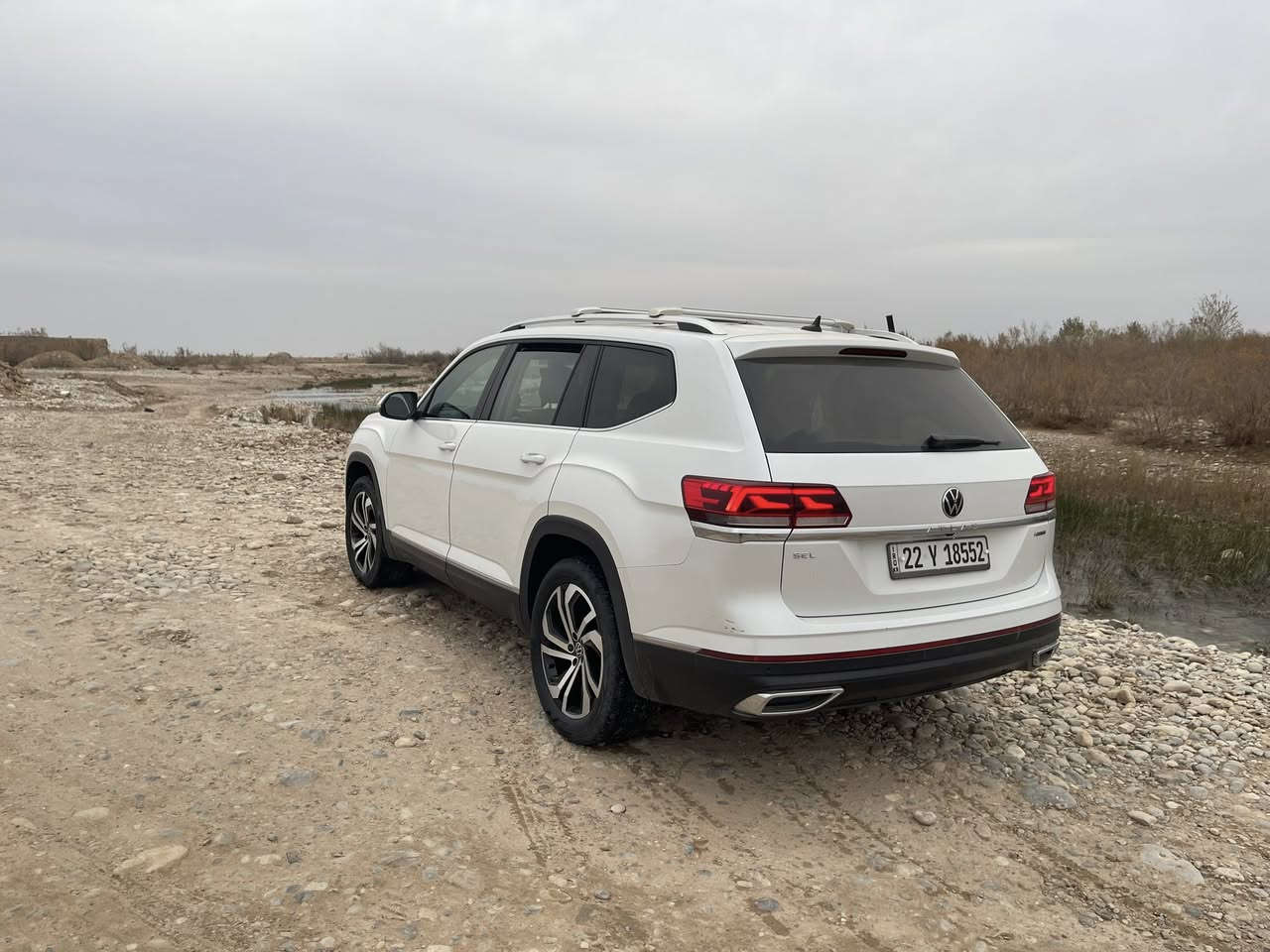 السلام عليكم
للبيع فولكسواكن اطلس 2023 ابيض صدفي
مواصفات SEL فول مواصفات 
رقم اربيل باسمي 
السيارة بدون قطرة صبغ وبدون تبديل اي قطعة 
دعاميه امامية فقط 
ماشية 31000 محرك 2.0 توربو قوي واقتصادي 
سقف بانوراما 
خمس بصمات 
رادارات وقيادة ذاتية 
حساسات امامي خلفي 
داخل جوزي 
كشنات منفصل VIP
شاشة كيجات ديجيتال 
وبعد هواي مواصفات 
ادامة كاملة بدون اي نقص 
واي اشارة بالدشبول مامشتغلة 
السعر 270 وبيها مجال جدا بسيط 
مكان السيارة بغداد 
للاستفسار ***********
