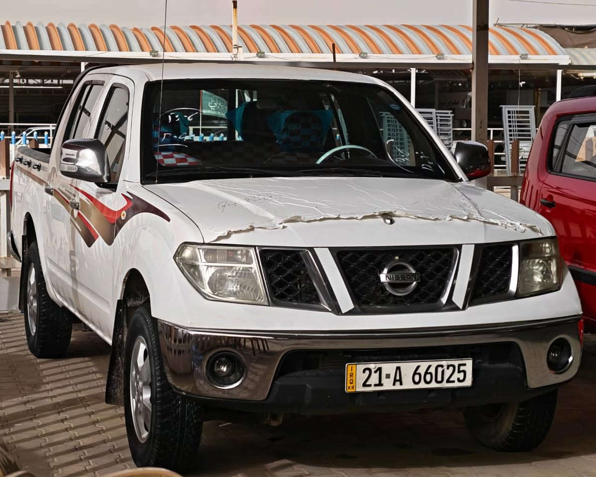 نيفارا 2011 مكفوله من الصبغ والضربه والتبديل بيها بارد بسيط بالباب الخلفي جه الصدر وبيه كارتات بسيطه مال خياس السياره حلوه وجاهزه كير ومكينه وحداديه وتبريد رقم سليمانيه دولي سنويه ل 29 تحويل او وكاله مضمونه السعر 98 وبيها مجال قليل مكان السياره نجف للاستفسار ***********
