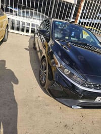 للبيع فورتي ٢٠٢٣ بدون قطره صبغ حادث بس بارد كلش بسيط حافه البنيد وحافه...