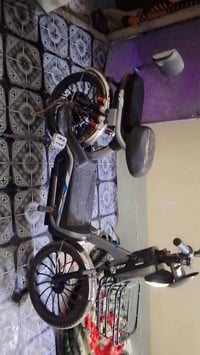 مطور شحن البيع شغال علئ فحص سعر200 والشراي تصل علئ رقم  ‏‪07774925405‬...