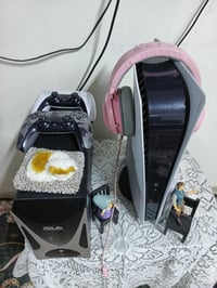 بلي 5 للبيع مع سماعات وجوستك اضافي و يو بي اس مكاني كرخ ب ٦٥٠ وبي مجال...