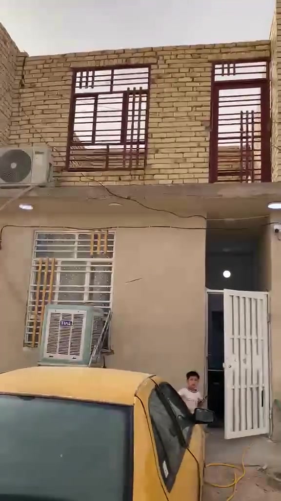 سلام عليكم مشتمل 50 متر لبيع بناء طابوك الطابق الرضي كامل وطابق الثاني هيكل بدون سقف مكان المشتمل الامن داخلي ٣٤ قرب كراج الطاقه السعر 55 بي مجال بسيط الستفسار ***********
