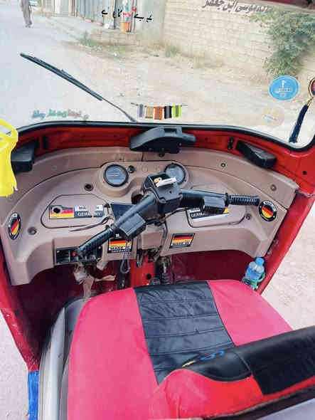 سلام عليكم تكتك باجاج موديل ١٨تكتك خير من الله  تكتكً ليوم طلعت منً تجفيت.   سعر ٣٧٠٠ وبيه مجال حك جيه ورق لمصطفئ هاذ رقم تصال ***********
