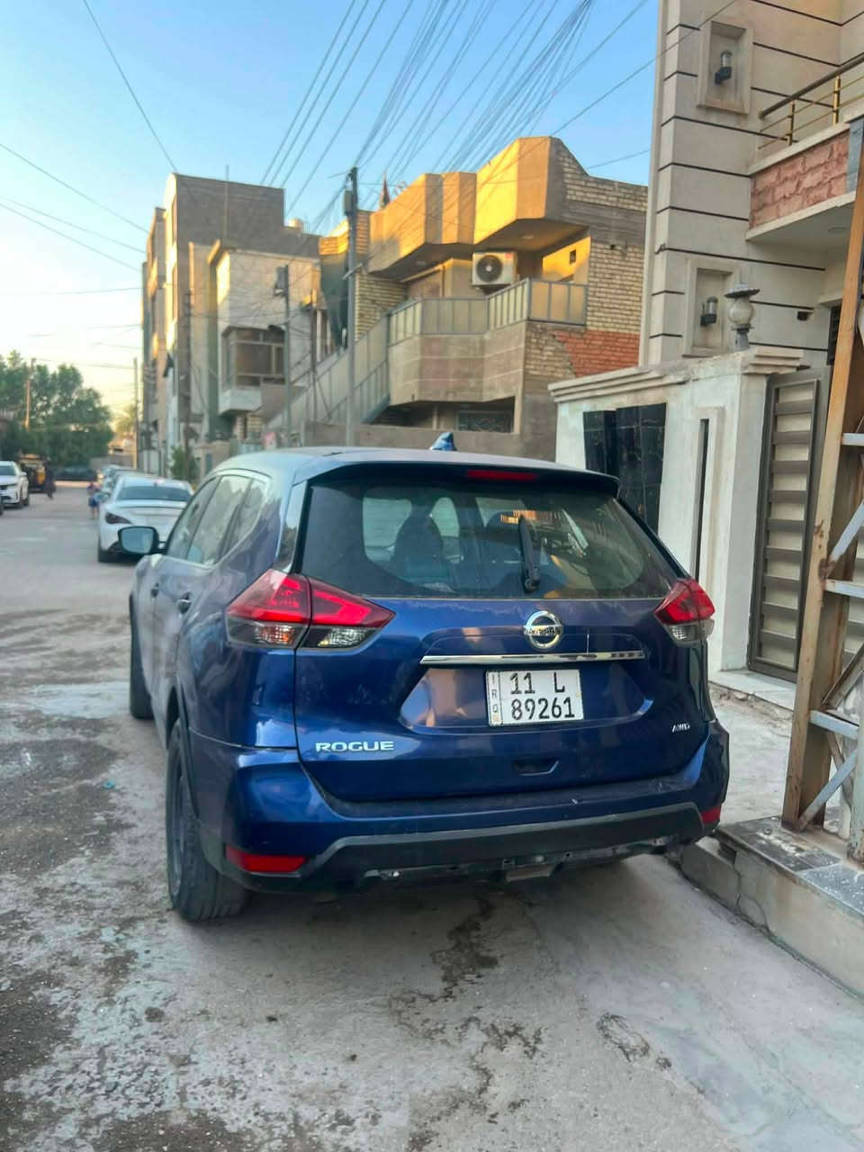 نيسان 
روج 
2018 
صور الحادث مرفقه بيها فقط باب خلفي صبغ 
والمقاره جارده 
ماشيه 120 ألف 
السعر 120 وبيها مجال
الرقم *********** 
العنوان بغداد حي العامل
