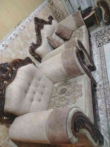 تخم تركي درجه اولى.. وزنه ثكيل جدا.. نوعيه جيده جدا. مو شغل معامل هنا.. السعر 675 وبيه مجال جدا قليل.. العنوان حي القادسيه.. ***********
