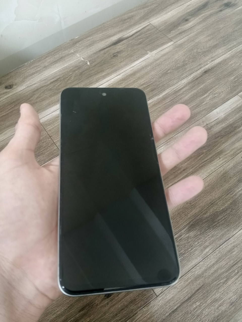 جهاز infinix نضافه 90% اخو الجديد الرام 16 البطاريه 5000 السعر 100 وبي مجااااال مكاني بغداد مدينه الصدرر قرب شهداء شمر رقم الاستفسار ***********
