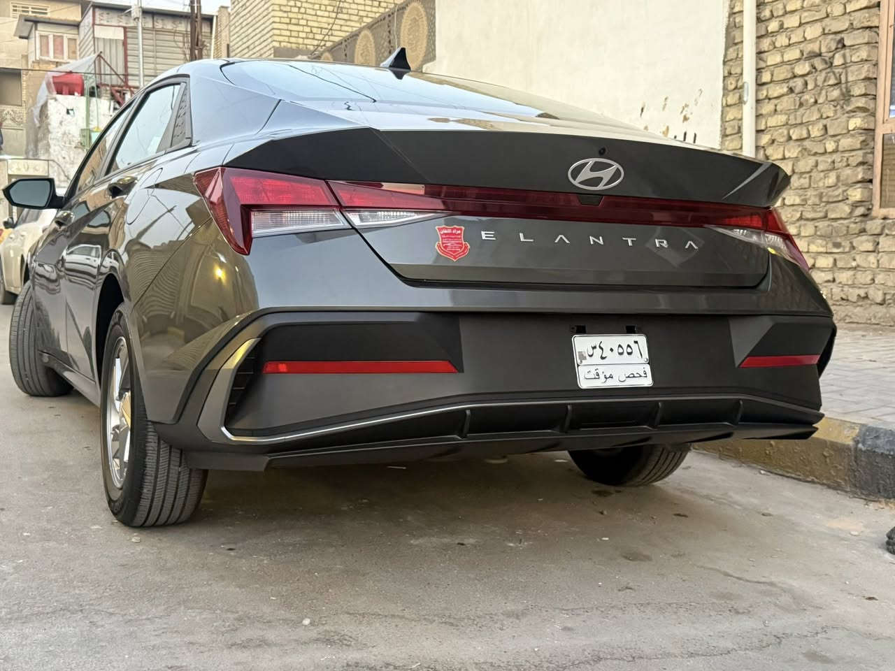 السلام عليكم الانترة 2025 بانزين محرك 2000دوش  دخول جديد ماشية 4000 الف السيارة على وضع الشركة حادثة قطعتين صبغ بدون تبديل بدون يرباك 
بدون دواخل بجم كبس 
مكان السيارة 
 بغداد 

***********
