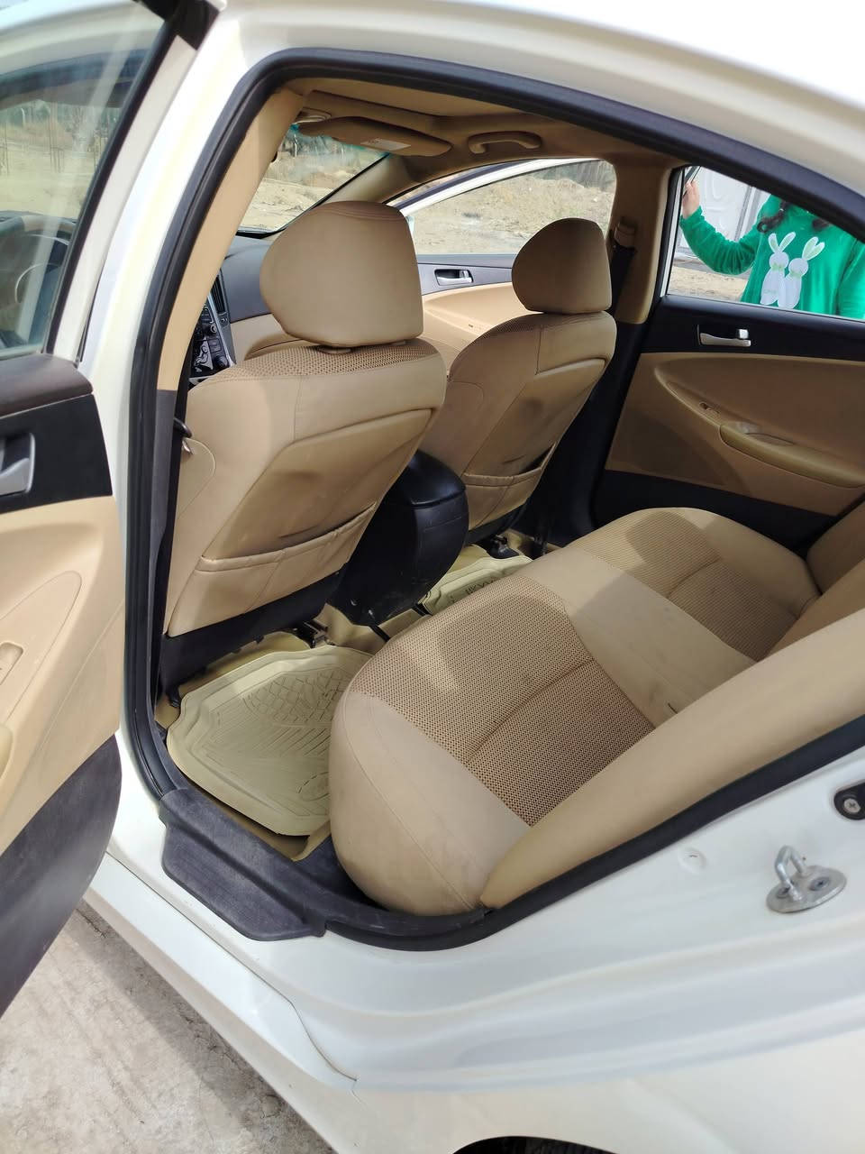 هونداي سوناتا 2011 نص فول مكفوله من الضربه بيها بارد قليل جدا سياره جاهزه ترايها للموصل ماشيه 86 الف
رقم بغداد انكليزي والسونار مرفق 
السعر 128
***********
