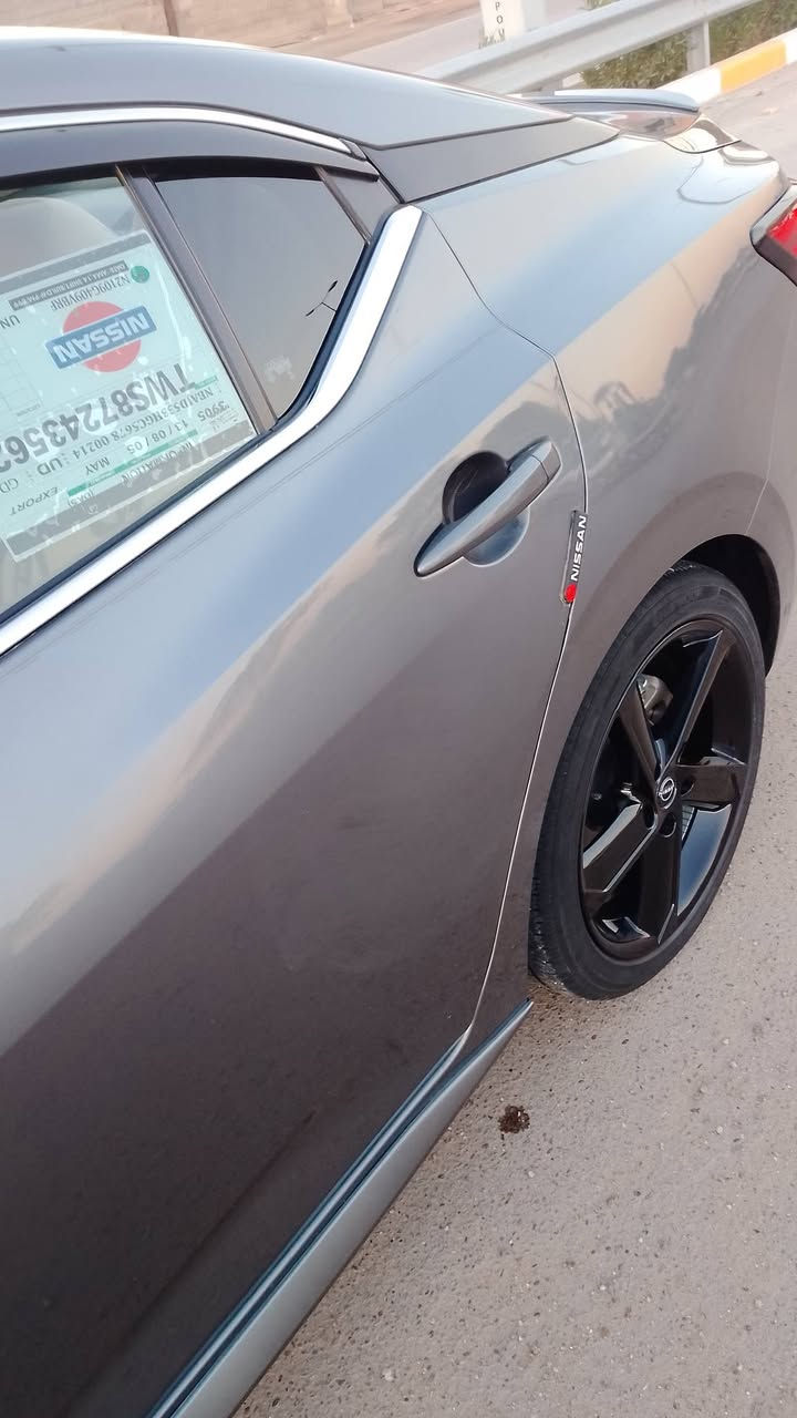 السلام عليكم
نيسان سنترا موديل 24 أمريكي فئةSR رقم أربيل سنوية باسمي نافذة 2030 السيارة كليين من الدعامية إلى الدعامية ؟
بدون حادث 
ماشية 26 ألف 
ثلاث انضمة قيادة 
كامرة أمامي وخلفي
مانع تزحلق 
محرك 2000
اهواي مواصفات بيهه 
سونار بيهه وين متريد افحص 
السيارة بوضع الوكاله
الشراي يتصل 
عنواني مجمع البذور 
*********** واتساب
