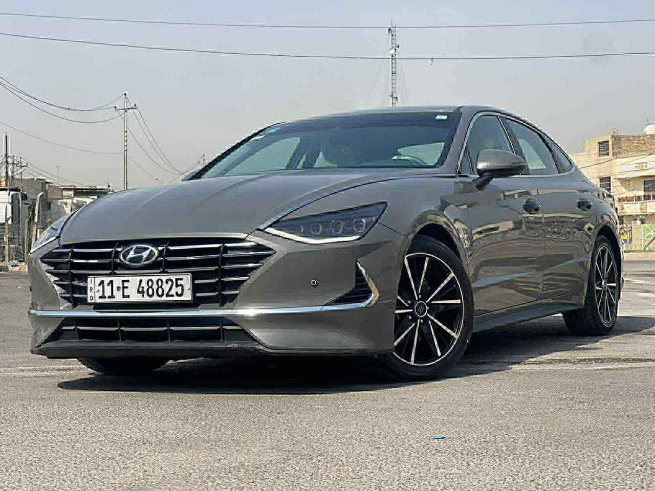 السلام عليكم
للبيع سوناتا 2022 وارد امريكي رقم بغداد بأسمي السيارة كفالة عدا البنيد 
 السونار موجود بالصور 
صورة الحادث موجودة السيارة نضيفة وجديدة احلى من الصور 
كل نقص مابيه حدادية تخم تاير السيارة متعوب عليها 
السعر 160 وبيها مجال
مكان السيارة الديوانية 
للأستفسار الاتصال على الارقم التالي 
***********
