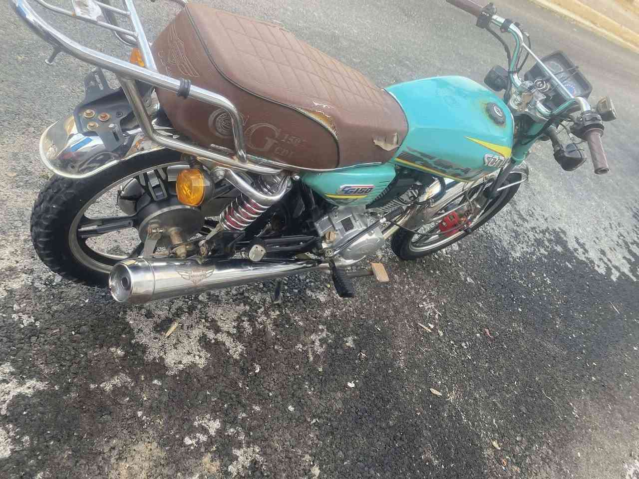 اسلام عليكم اخوان دراجه خمسه كير مكفوله من كل شي من سرقه من اي شي مكينه بلاديه ما مفتوح بيها اي شي كابريتر بلاديه سلف وهندر شغال زنجيل جديد وتايرات جدد الدراجه ممشتغله دلفري ولا اي شي السعر ٦٠٠ الف وبيها مجال اوراق كامله مكانها بغداد. الحسينيه

***********
