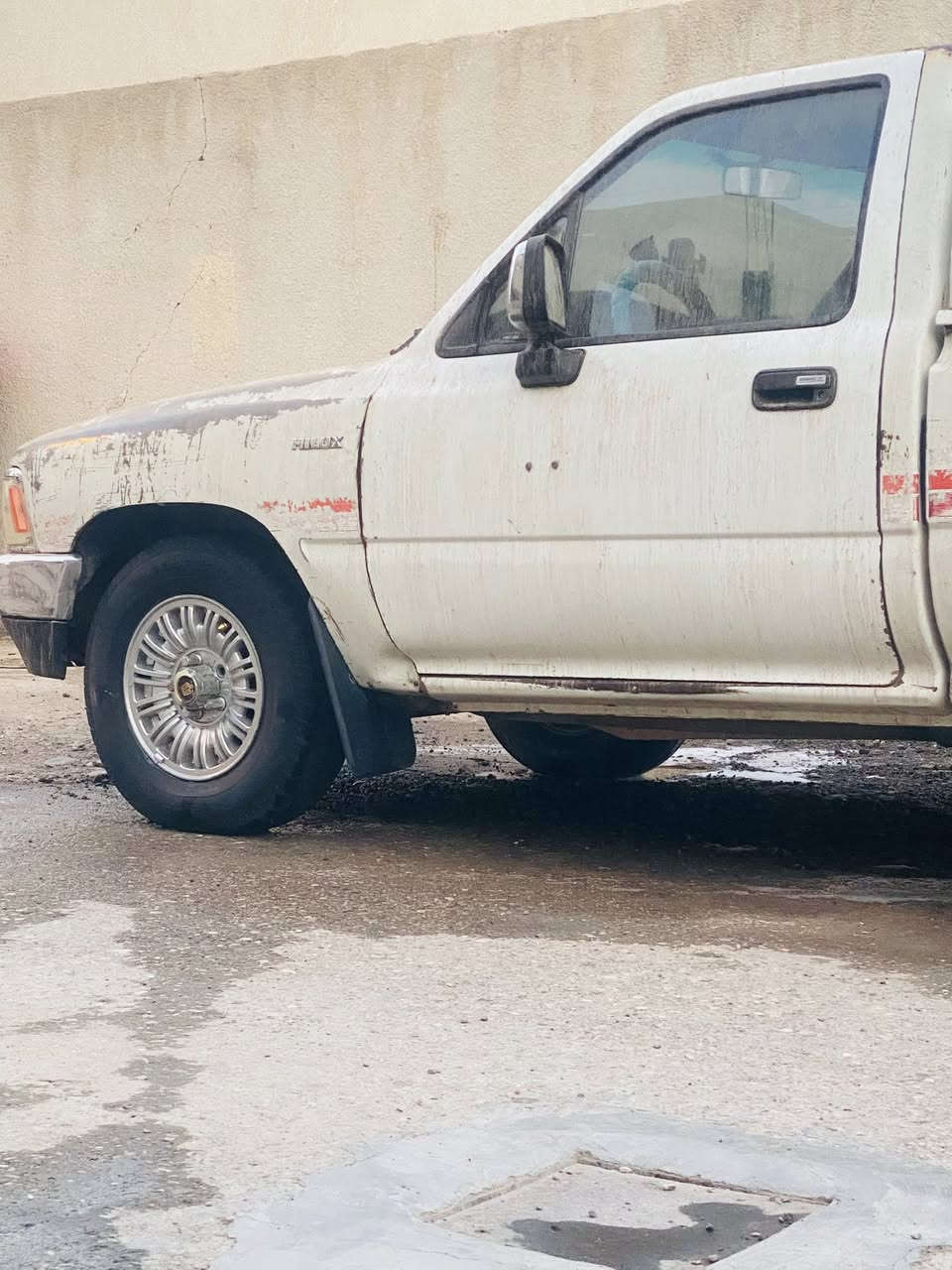 للبيع أو مراوس كيا حمل بيكم تك موديل 1990 خليجي سياره حلوه جاهزه بدون نواقص كير ومكينه مكفول رقم صلاح الدين دولي سنويه تحويل ثاني سياره مجبزه على آخر شي نكره سلف تبريد شغال كامله الاستفسار الاتصال على الرقم أو مرسله الصفحه *********** 
العنوان ديالى المقداديه
