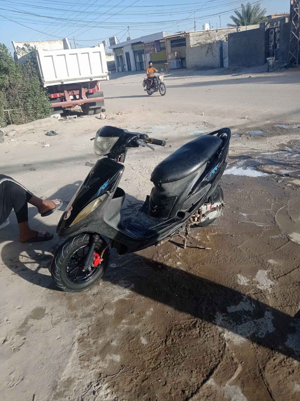 البيع مكاني كوفه براكيه السعر 425وبيه مجال  رقمك ***********
