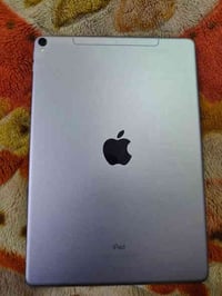 ايباد 10.5برو ابل للبيع ذاكرة 64 ب 130 وبي مجال ببغداد 07718787731