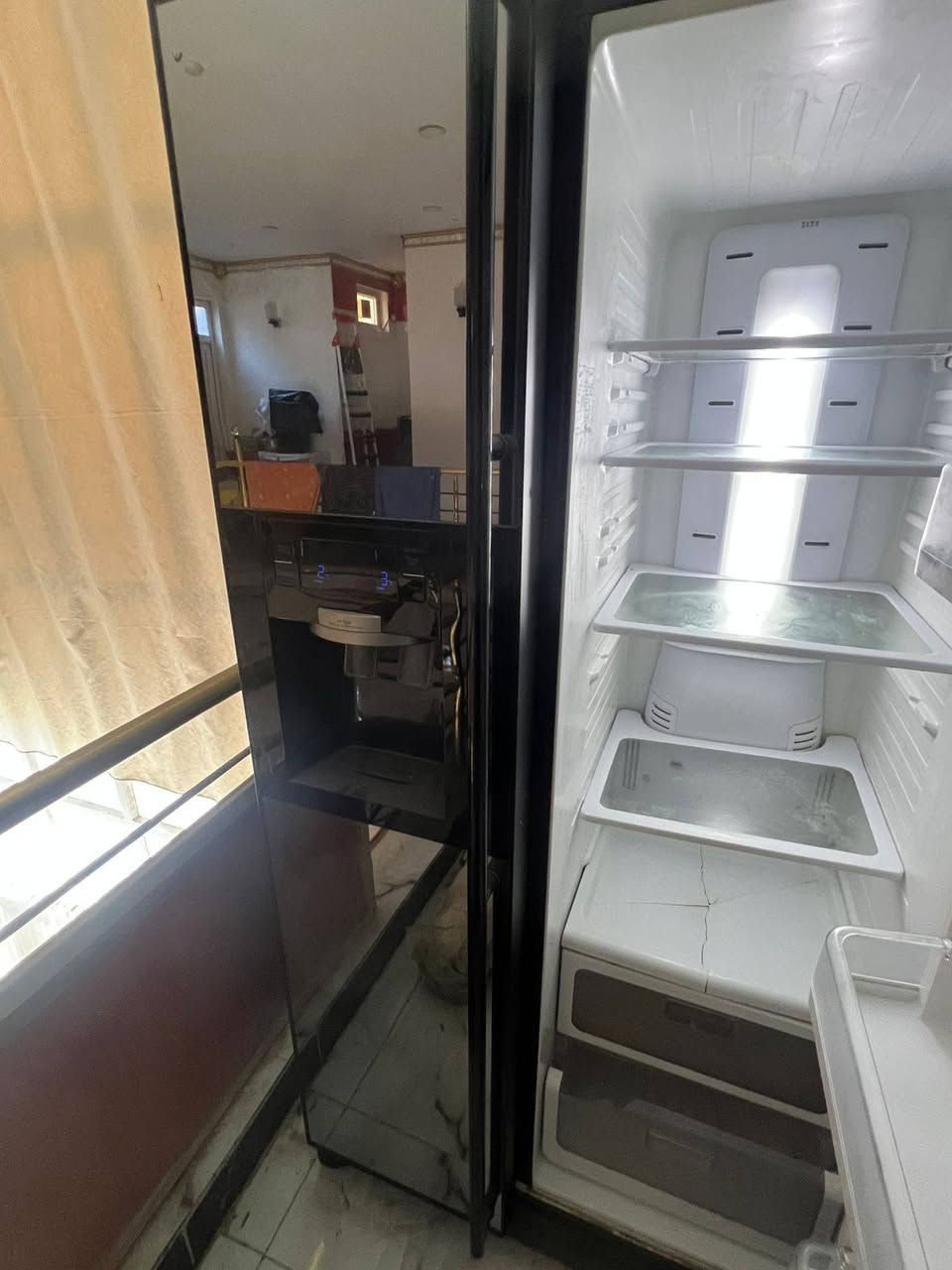 ثلاجة و مجمدة وبراد 🙏♥️ سامسونج أصلية انفيتر بابين مستعملة السعر 600 الف قفل واسط حي الجامعة - ***********

