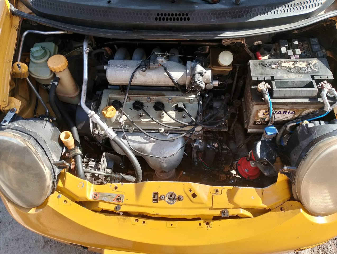 السلام عليكم كوكو 2012 للبيع بلا ضرر سنويه عضم
كير ومحرك جيد جدا تبريد وتدفئه شغال 
كاربون بانزين موجود السعر 23 وبيها مجال 
***********
