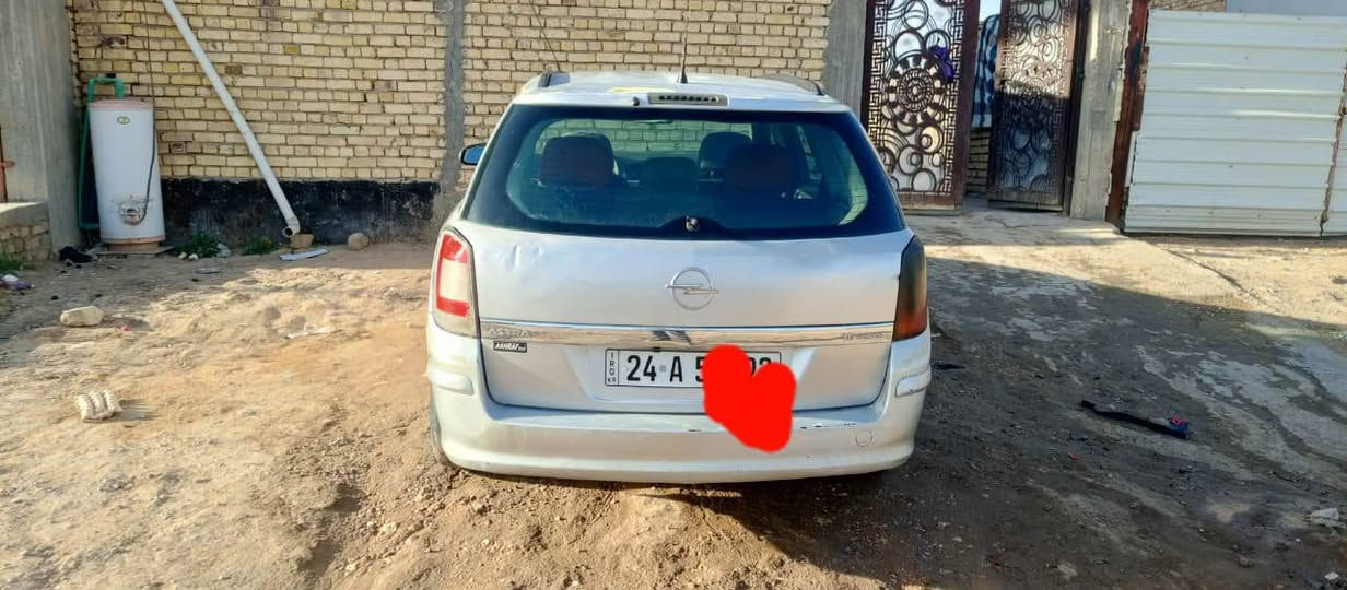 السلام عليكم ورحمه الله وبركاته
اوبل استشين ٢٠٠٧ رقمه دهوك الدولي تريد تحويل تريد وكاله السياره مكينه مفتوح كفاله وكير عادي مكفوله ضربه وتبديل وصبغ سعره ٤٠ وبيه مجال حق الجميع مكانه ديوانيه للاستفسار الاتصال على الرقم التالي ***********
