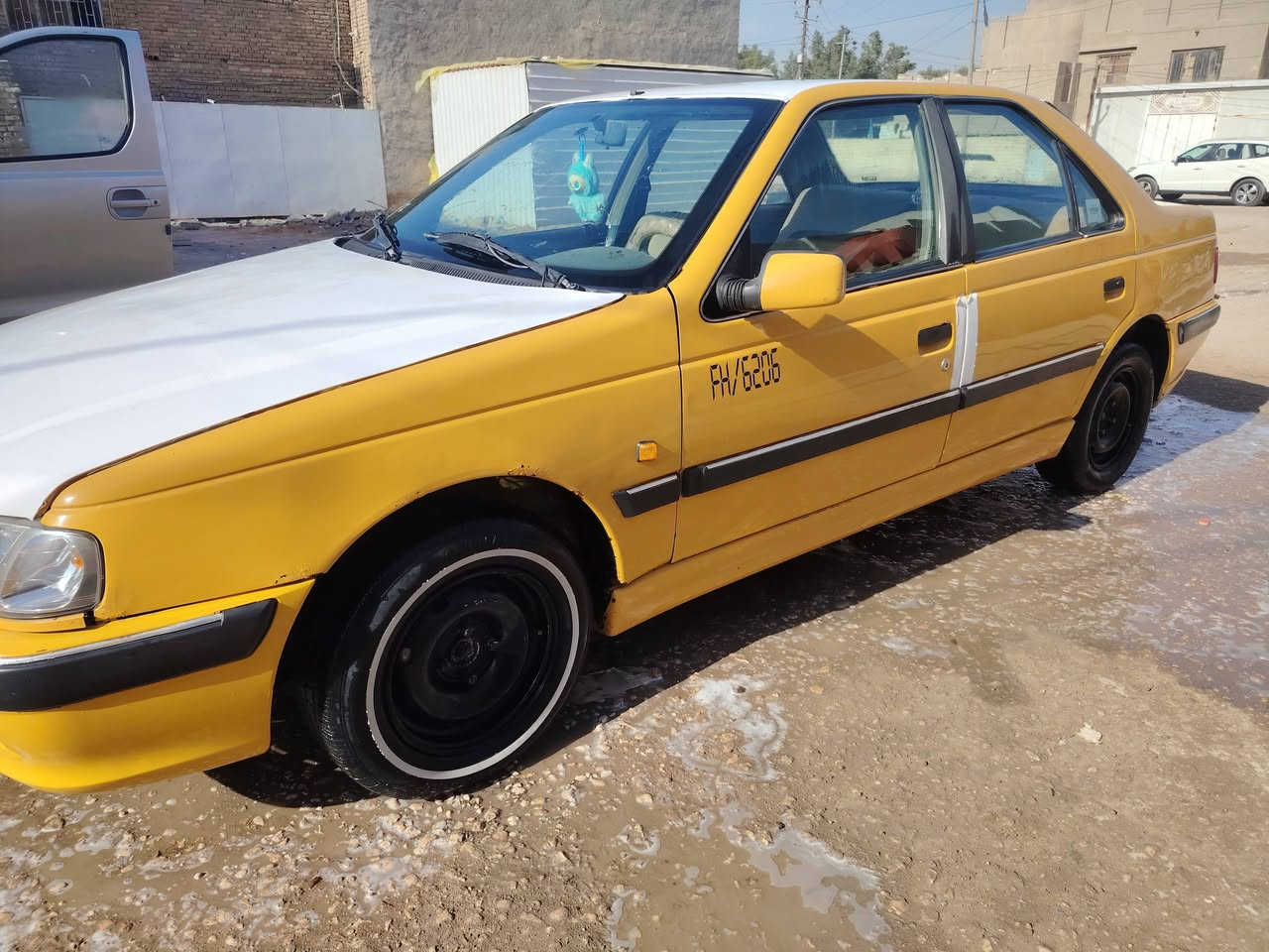 السلام عليكم بيجو موديل 15 منضومة غاز تبريد ثلج كير ومكينه خير من الله السياره مال جناي نضافة الكشر 99٪ كهربائيات كلها شغاله السياره باسمي تحويل ثاني يوم رقم انكليزي بغداد هزه ماساقطه السعر خاص ***********
