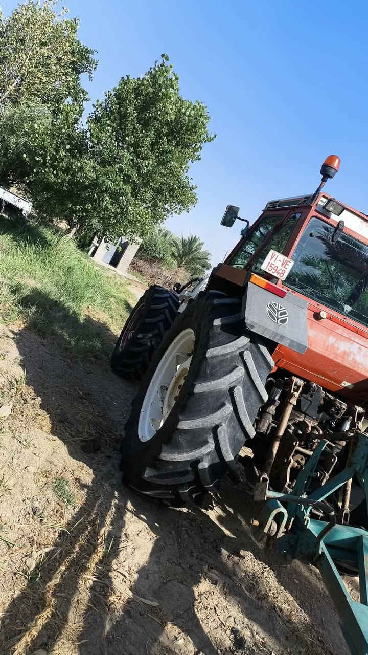 السلام عليكم للبيع مكينه فيات حجم 160فول مواصفات اكسن بارز تخم تاير تبريد شغال للستفسار***********
